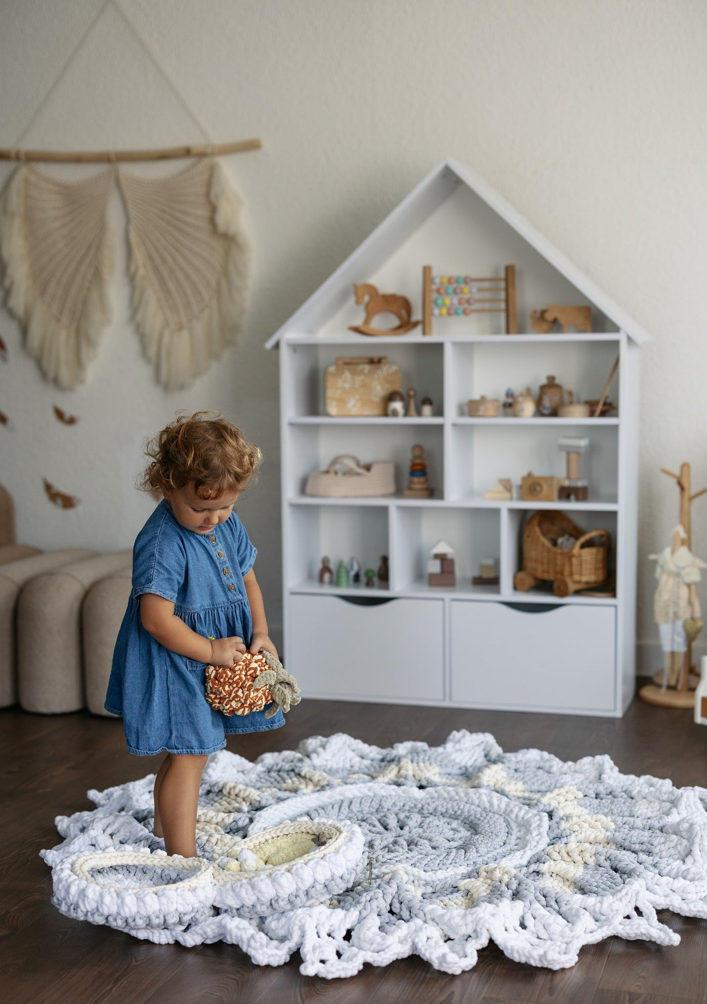 Knitted Round Children's Rug