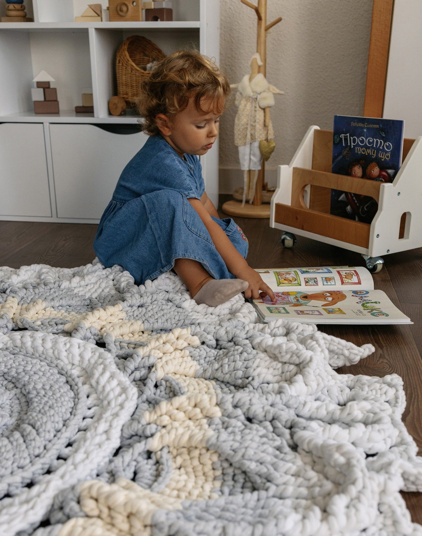 Knitted Round Children's Rug