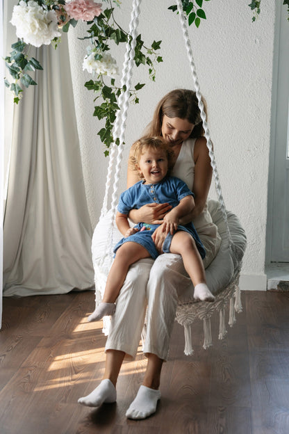 Hanging Designer Seat «Blanc Elegance»